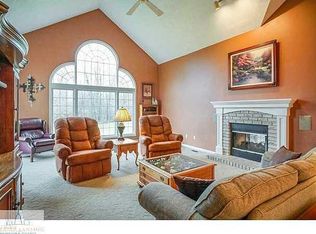 2892 Ohanlon Ct, Williamston, MI 48895