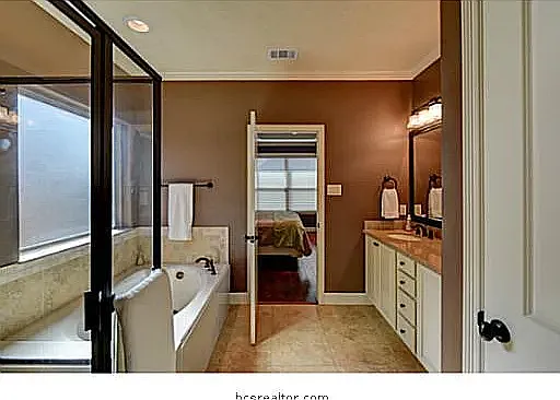 4252 Rocky Rhodes Dr — Photo 12