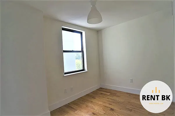 Rented by RENTBK LLC | media 4