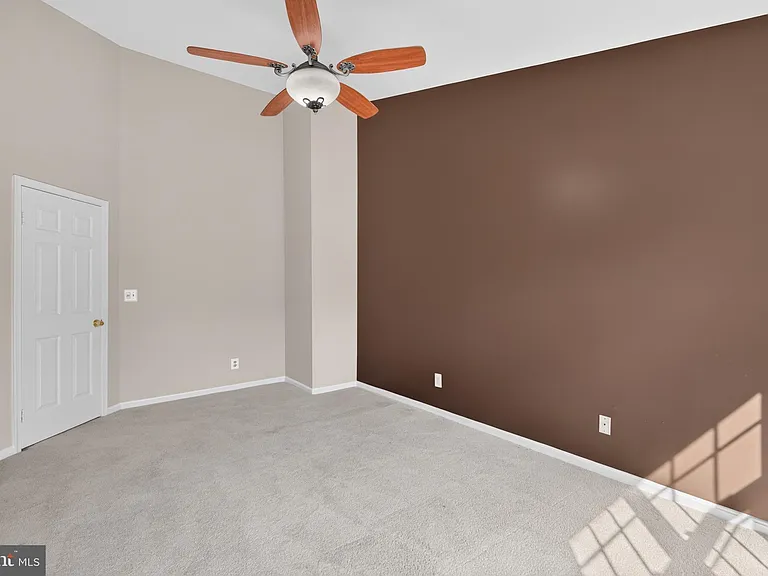 341 S Pickett St — Photo 26