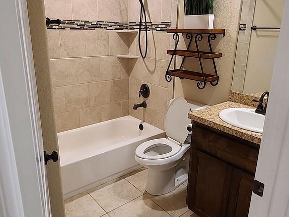 5th image of 1235 Greenhill Dr