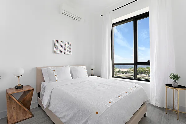 Rented by Compass | media 10