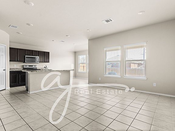 3rd image of 5112 Karen Green Dr
