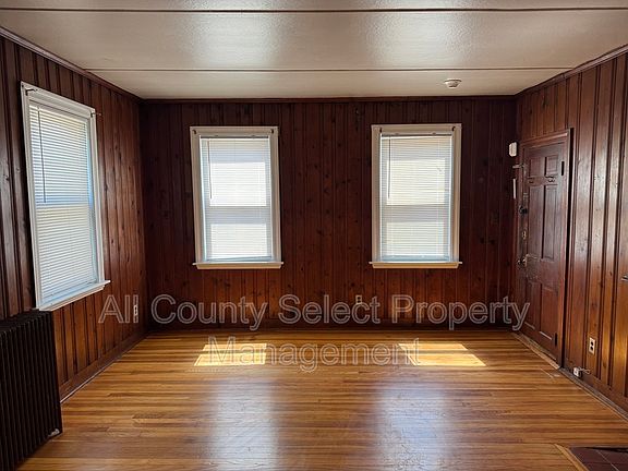 5th image of 25 Washington St #1
