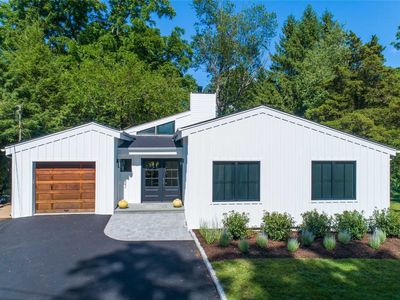 2 Bittner Ln, Centerport, NY, 11721