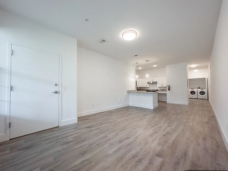 Mount Laurel Manor Apartments — Photo 5