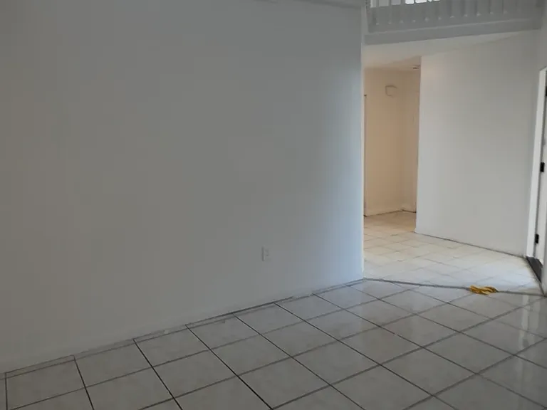 127 SW 159th Way — Photo 74
