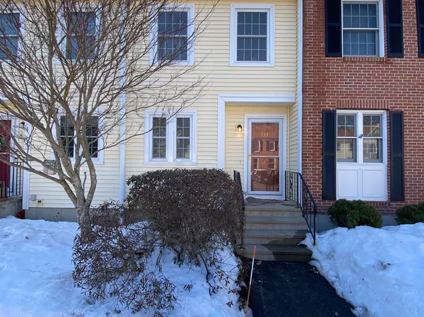 533 Fox Hollow Way, Manchester, NH 03104