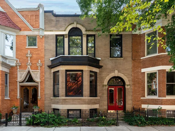 3837 N Alta Vista Ter, Chicago, IL 60613