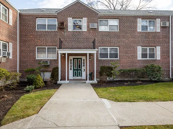 89-24 155th Ave #1, Howard Beach, NY 11414