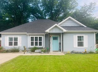 1173 E Jefferson St, Van Alstyne, TX 75495