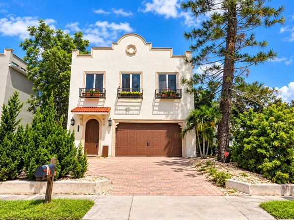 2225 Bahia Vista St, Sarasota, FL 34239