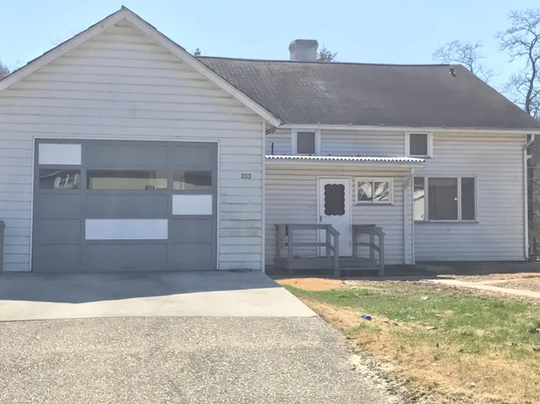 333 Lynn St, Roscoe, PA 15477