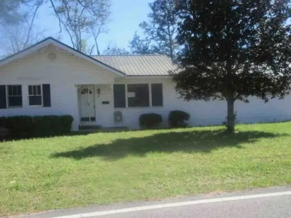 304 E 3rd St, Adel, GA 31620