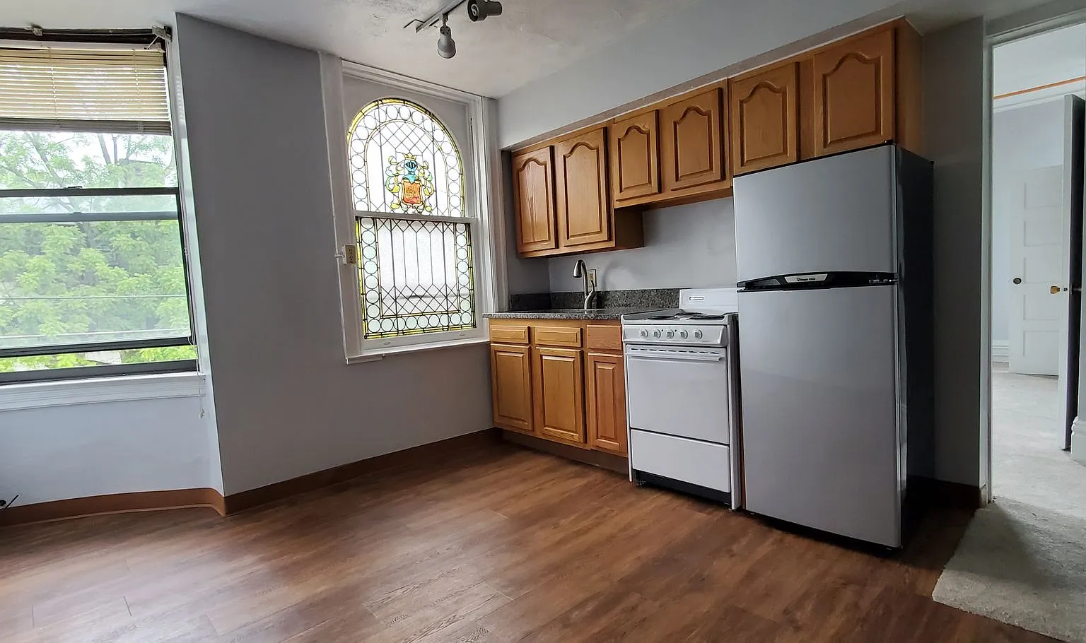 304 S. Graham Street, Apt. 2-A, Pittsburgh PA 15232 — Photo 2