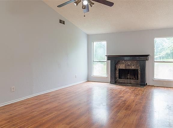 4th image of 4209 Glengate Ct