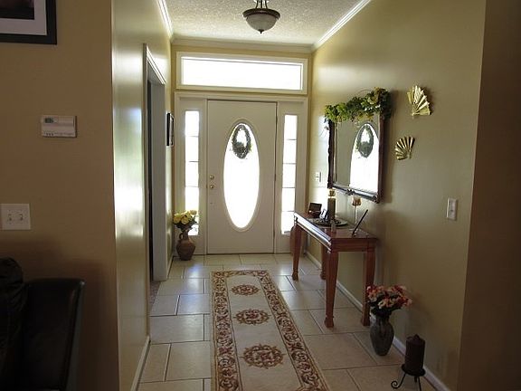 3rd image of 51 Hillsway Dr