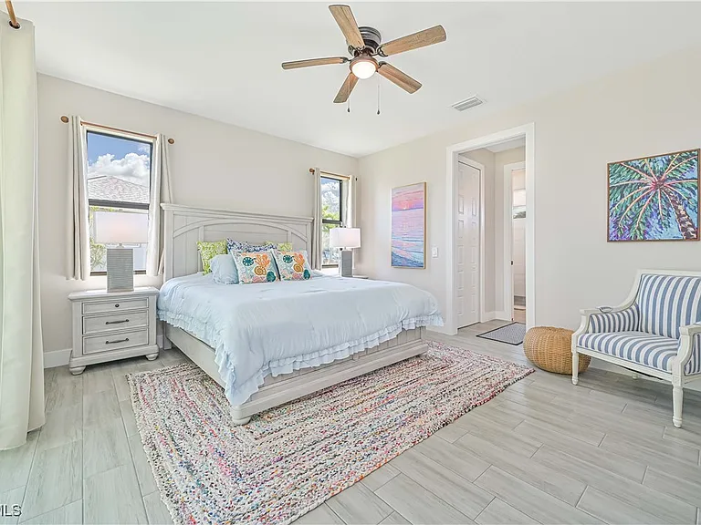 1137 SW 29th Ter — Photo 19