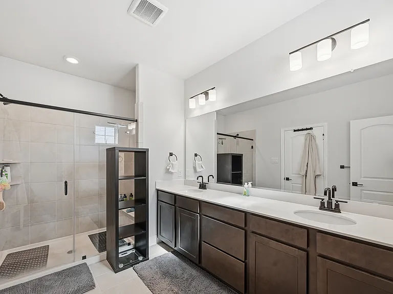 3544 Thistlewood Dr — Photo 6