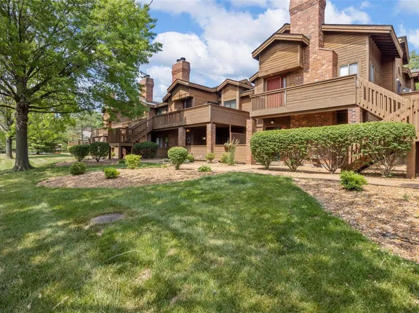 13 Hemingway Ct Unit A, Saint Charles, MO 63304