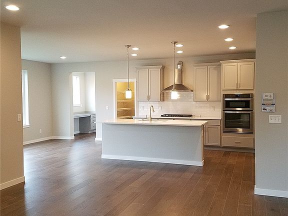 3rd image of 11007 Pershing (Lot 21-01) Place