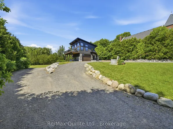 868 Smith St, Brighton, ON K0K 1H0