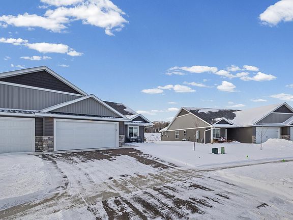 2nd image of 2866 Coventry Cir