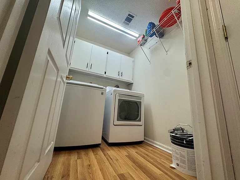 1088 Pierce Rd #B — Photo 5