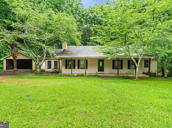150 Brooks Dr, Fayetteville, GA 30290