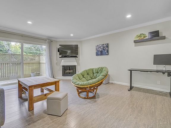2nd image of 420 Alberto Way