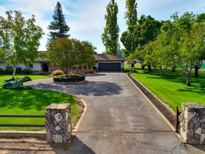 9766 Elk Grove Blvd, Elk Grove, CA, 95624