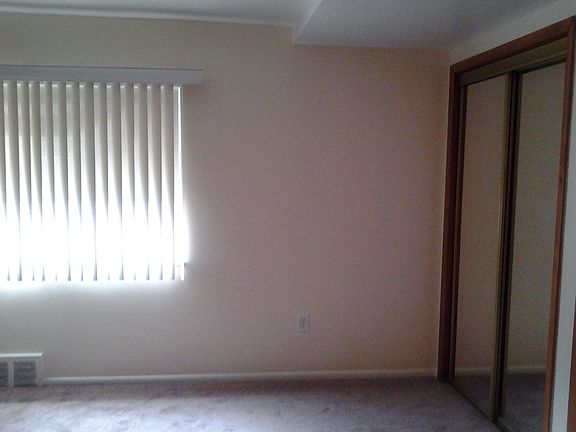 5th image of 3694 Warrensville Center Rd APT B1