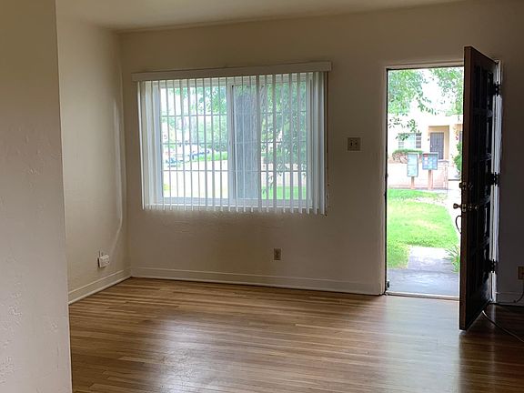 5th image of 531 Montclaire Dr NE