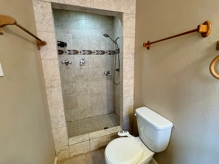 9516 Dona Marguerita Ave NE — Photo 13