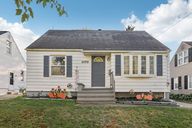 Redwood Ave-S0510-001.jpg