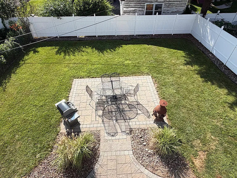 10 Taylor Ave #10 — Photo 22