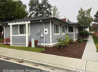 1417 38th St, Anacortes, WA 98221