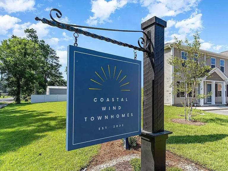 Coastal Wind Townhomes — Photo 20