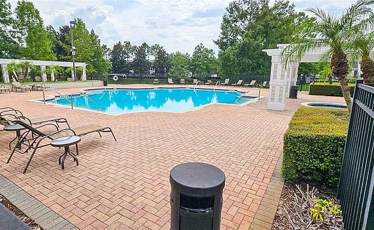 200 Southern Pecan Cir #203 — Photo 23