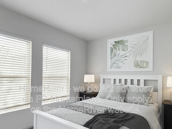 5th image of 3437 Dahlia Dr