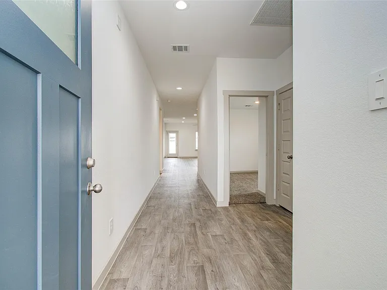 10602 Great Basin Dr — Photo 5