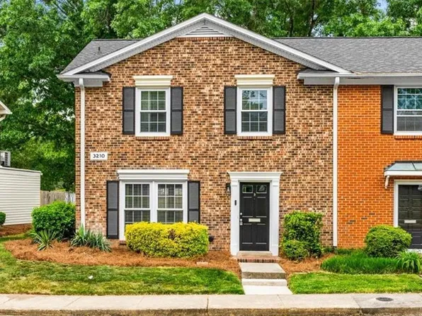 3210 Regents Park Ln Unit D, Greensboro, NC 27455