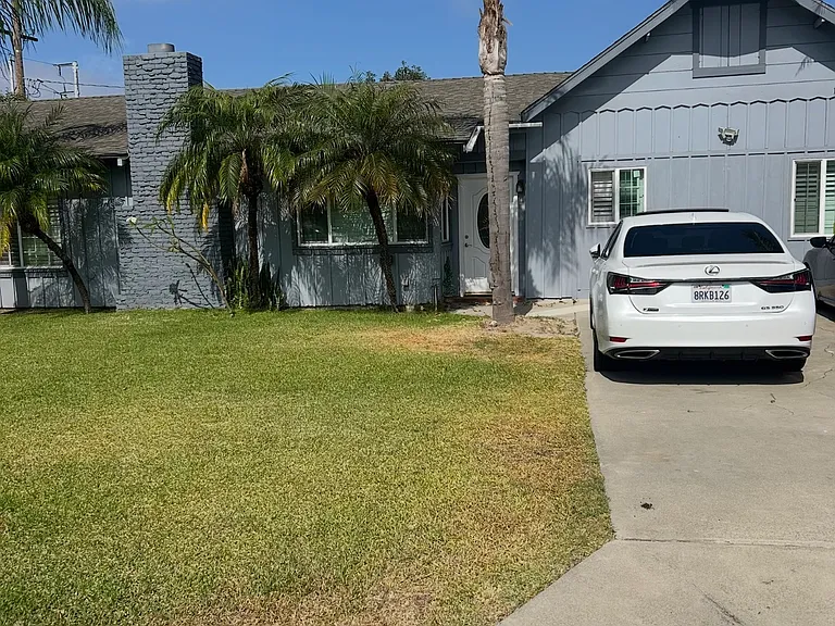 13451 Ashwood St — Photo 1