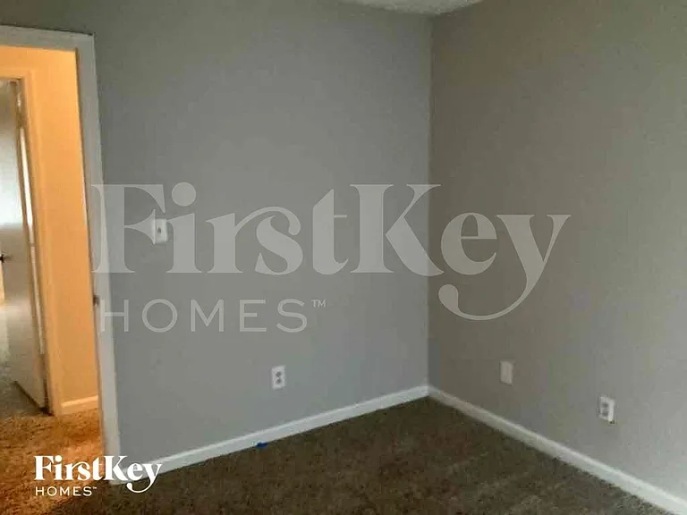 3907 Wood Path Dr — Photo 16