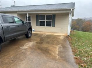 54 Snow Hill Church Rd, Candler, NC 28715