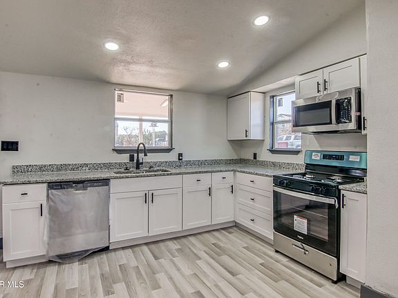 4th image of 3800 Altura Ave