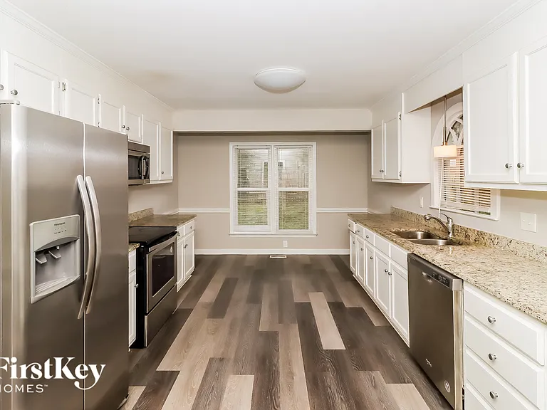 687 Crab Tree Ct SW — Photo 6