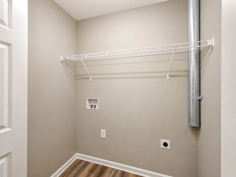 110 Felmet St #2A — Photo 21