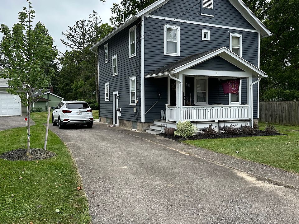 1st image of 8 Jackson Park