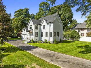 155 Cedar St, Wellesley, MA 02481